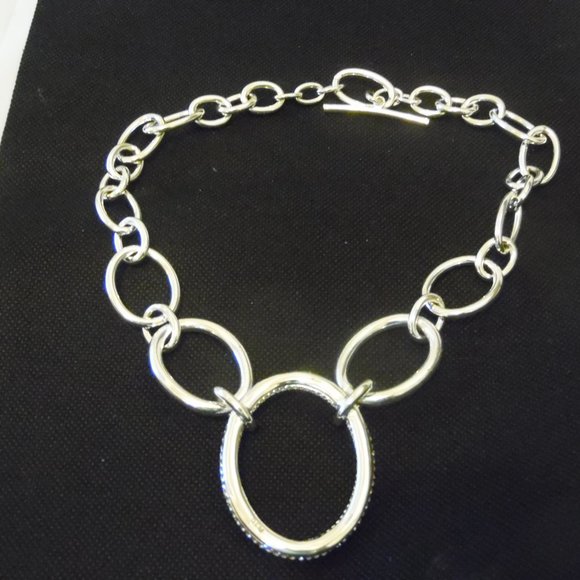 R. J. Graziano Silvertone Chain-Link Toggle Necklace 17" - Picture 4 of 6